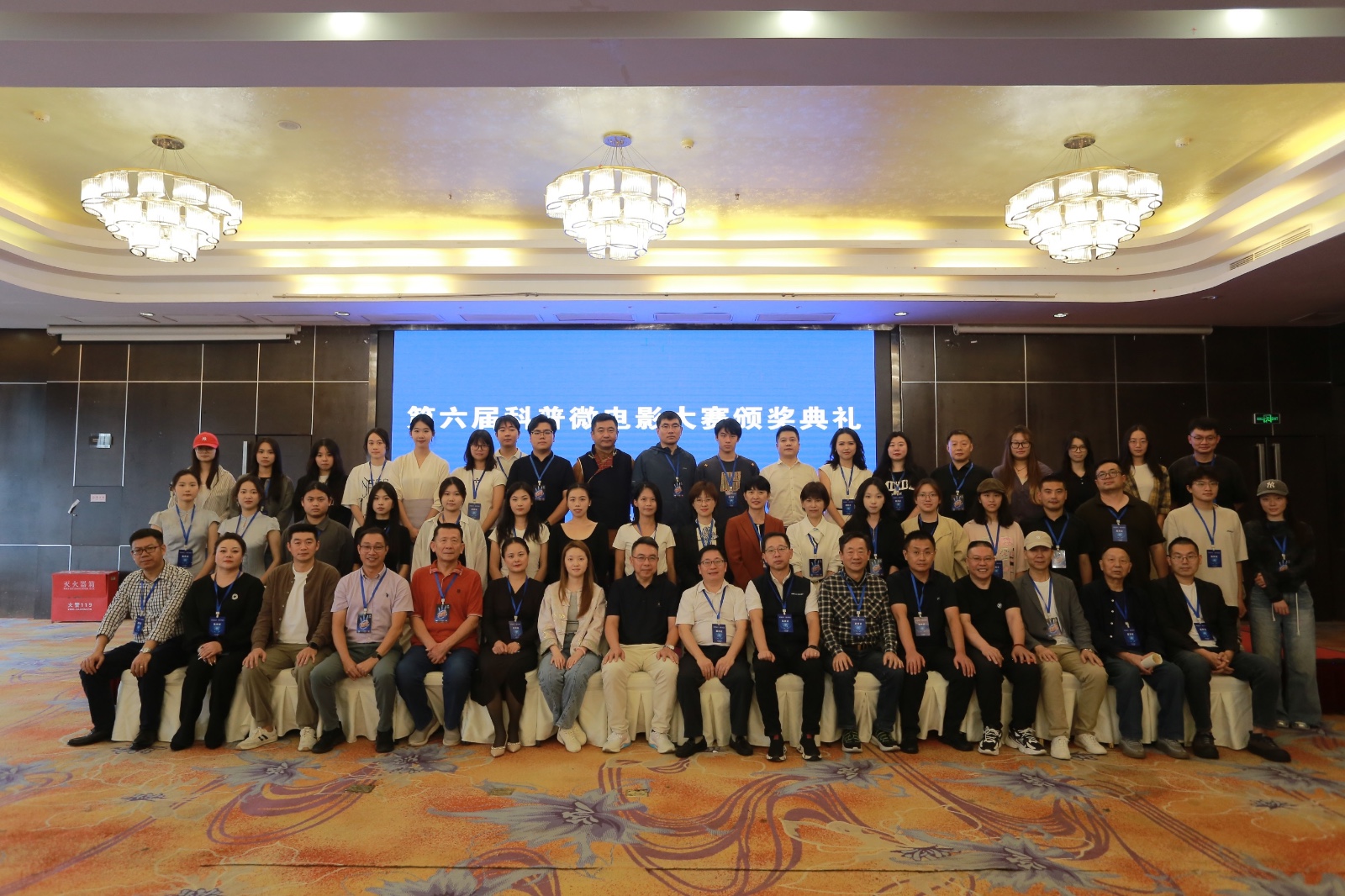 小兔3.jpg 小兔3.jpg